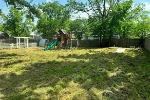 314 N Dubellette St, Weatherford, TX 76086 - Photo 12
