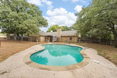 2005 Meadow Drive, Crowley, TX 76036 - Photo 6