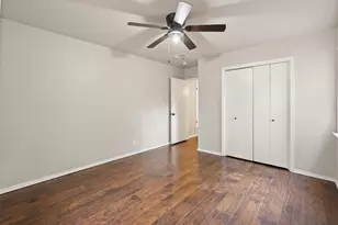 2005 Meadow Dr, Crowley, TX 76036 - Photo 32