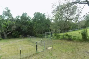 203 S Ridgeview Ct, Azle, TX 76020 - Photo 26