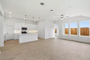 4624 Commack Dr, Fort Worth, TX 76135 - Photo 12