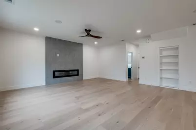 1018 Grandview Avenue, Dallas, TX 75223 - Photo 20