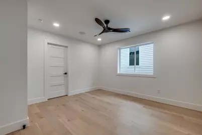 1018 Grandview Avenue, Dallas, TX 75223 - Photo 34