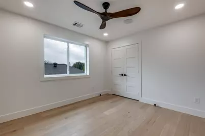 1018 Grandview Avenue, Dallas, TX 75223 - Photo 32