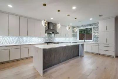 1018 Grandview Avenue, Dallas, TX 75223 - Photo 18