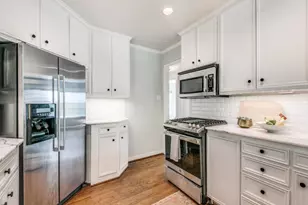 9419 Peninsula Dr, Dallas, TX 75218 - Photo 10