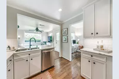 9419 Peninsula Drive, Dallas, TX 75218 - Photo 12
