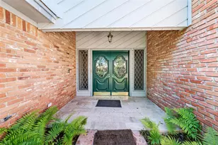 9925 Sandalwood Dr, Woodway, TX 76712 - Photo 2