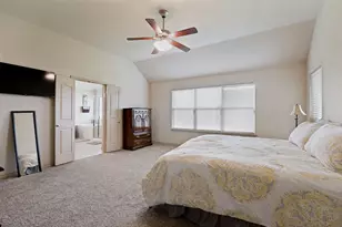 5836 Summerwood Dr, Grand Prairie, TX 75052 - Photo 16