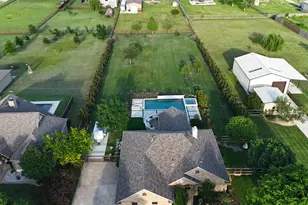 5541 Virginia Dr, Justin, TX 76247 - Photo 4