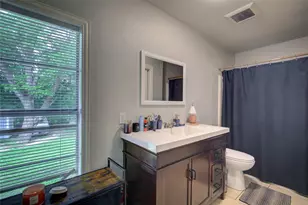 601 N 4th St, Wills Point, TX 75169 - Photo 28