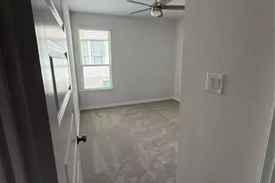 409 Saddle Ln, Denton, TX 76205 - Photo 12