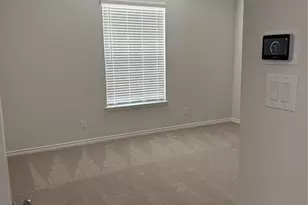 409 Saddle Ln, Denton, TX 76205 - Photo 4