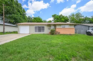 1905 S Cooper St, Arlington, TX 76010 - Photo 1