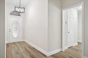 7205 Elm Wood Dr, North Richland Hills, TX 76182 - Photo 4