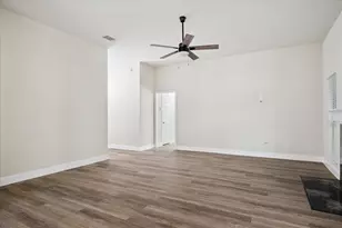 7205 Elm Wood Dr, North Richland Hills, TX 76182 - Photo 8