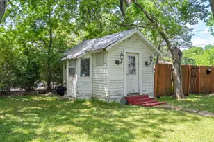 604 S Pearl St, Trenton, TX 75490 - Photo 32