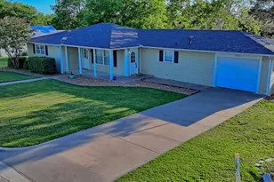 933 N Main St, Muenster, TX 76252 - Photo 24