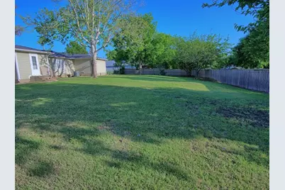 933 N Main Street, Muenster, TX 76252 - Photo 28
