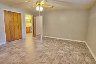 933 N Main St, Muenster, TX 76252 - Photo 10