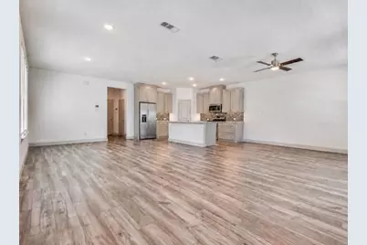 8913 Swallowtail Street, Frisco, TX 75035 - Photo 6