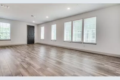 8913 Swallowtail Street, Frisco, TX 75035 - Photo 4