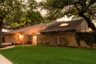 435 W Northgate Dr, Irving, TX 75062 - Photo 2