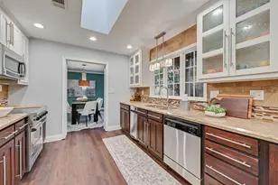 435 W Northgate Dr, Irving, TX 75062 - Photo 10