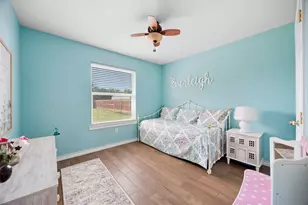 3928 Country Meadows Cir, Granbury, TX 76049 - Photo 14