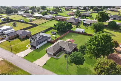 3928 Country Meadows Circle, Granbury, TX 76049 - Photo 22