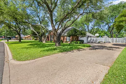 926 Canyon Drive, Cleburne, TX 76033 - Photo 4