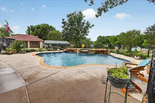 105 Elm Dr, Oak Leaf, TX 75154 - Photo 34