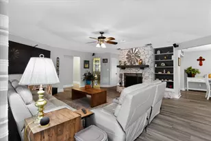 105 Elm Dr, Oak Leaf, TX 75154 - Photo 16