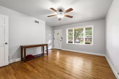 813 S Andrews Street, Sherman, TX 75090 - Photo 6