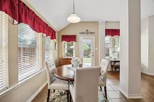 8665 Marion Dr, Frisco, TX 75036 - Photo 6