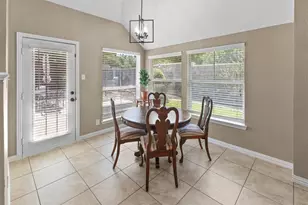 6315 Fannin Dr, Arlington, TX 76001 - Photo 16