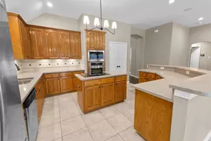 6315 Fannin Dr, Arlington, TX 76001 - Photo 14