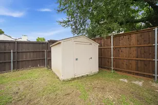 2705 Timberleaf Dr, Carrollton, TX 75006 - Photo 34