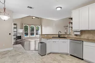 2878 Ridgedale Dr, Lewisville, TX 75067 - Photo 8