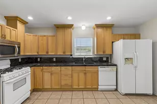 1516 Baxley St, Carrollton, TX 75006 - Photo 8