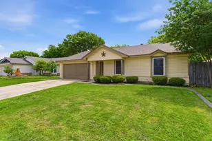 7008 Wayfarer Trail, Fort Worth, TX 76137 - Photo 2