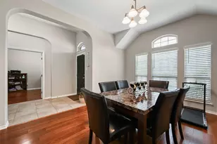 1108 Daventry Dr, Glenn Heights, TX 75154 - Photo 4