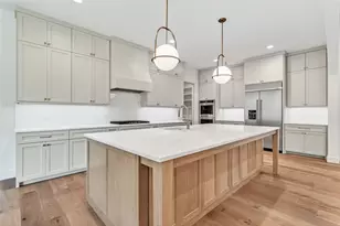 8629 Lockhaven Dr, Dallas, TX 75238 - Photo 12