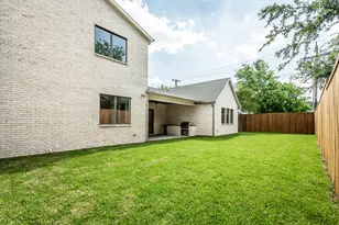 8629 Lockhaven Dr, Dallas, TX 75238 - Photo 36