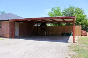 717 Groves Rd, Tuscola, TX 79562 - Photo 6