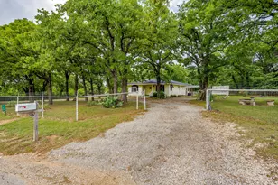 717 County Rd 317A, Cleburne, TX 76031 - Photo 2
