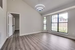 829 Foxridge Dr, Arlington, TX 76017 - Photo 8