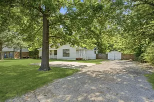 1800 Island Bayou, Bonham, TX 75418 - Photo 4