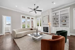 520 S Pearl Expressway S, Dallas, TX 75201 - Photo 2