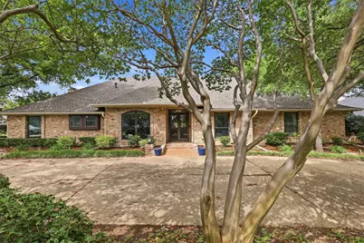 3001 S Country Club Road, Garland, TX 75043 - Photo 1
